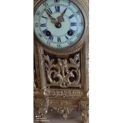 pendule bronze doré